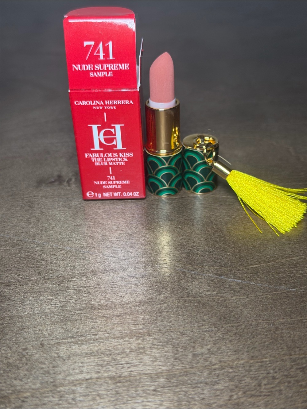 Carolina Herrera Fabulous Kiss Lipstick - 741 Nude Supreme (Soft Pink-Nude)